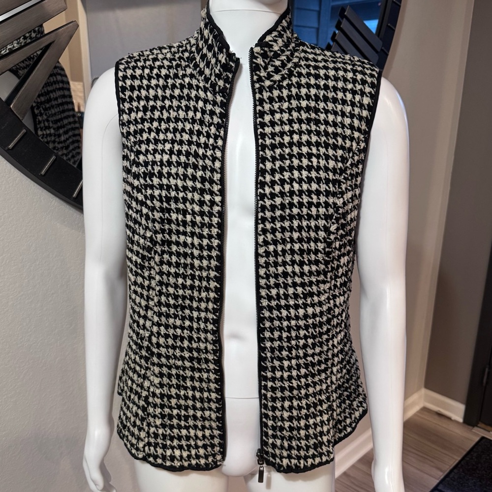 Coldwater Creek Reversible Black and White Houndstooth Vest
